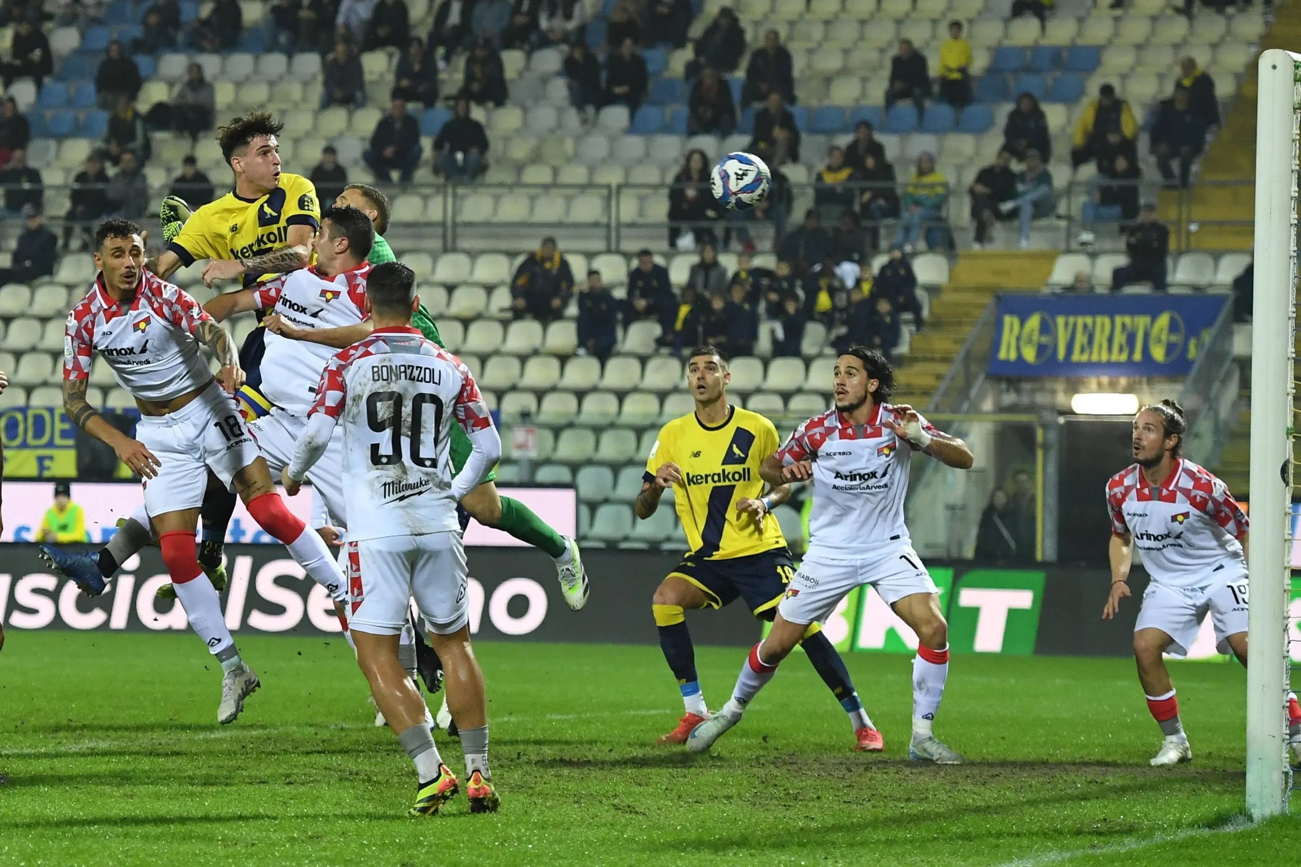 Modena e Cremonese: Un Pareggio Scoppiettante che Fa Sognare!