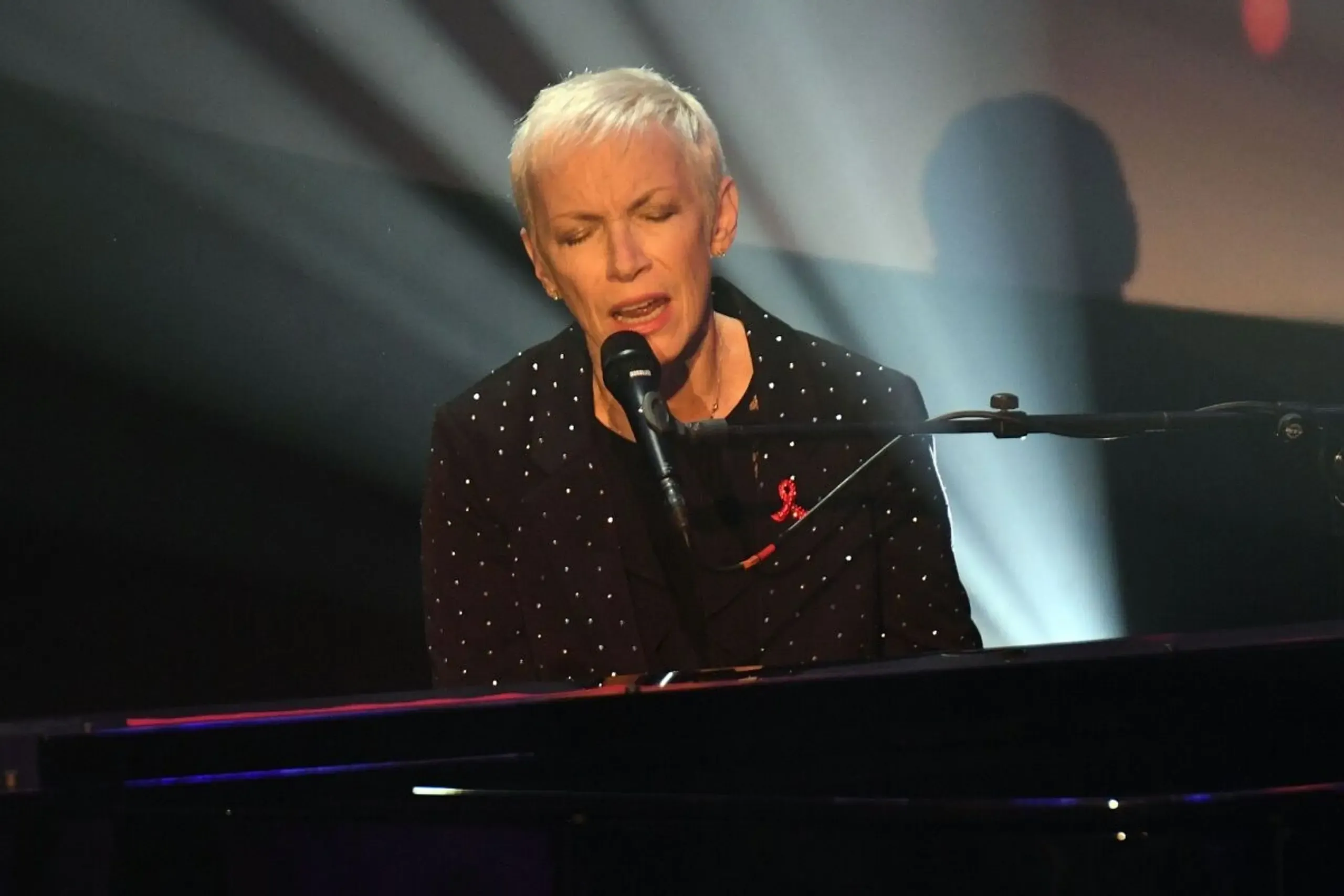 Annie Lennox: La Regina del Pop Ritorna con un Messaggio Potente!