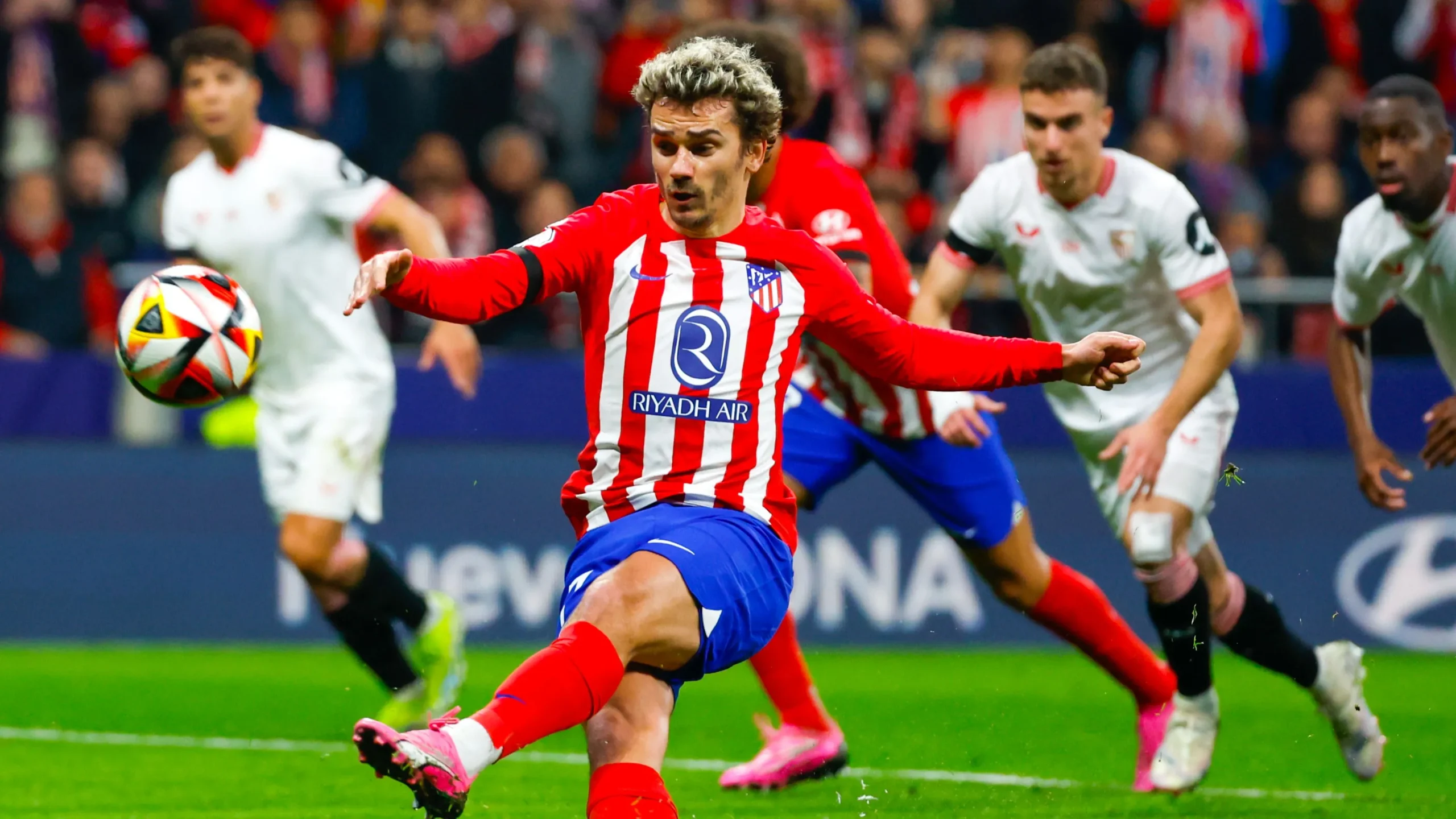 Atletico Madrid vs Siviglia: Chi Dominerà il Campo Oggi?