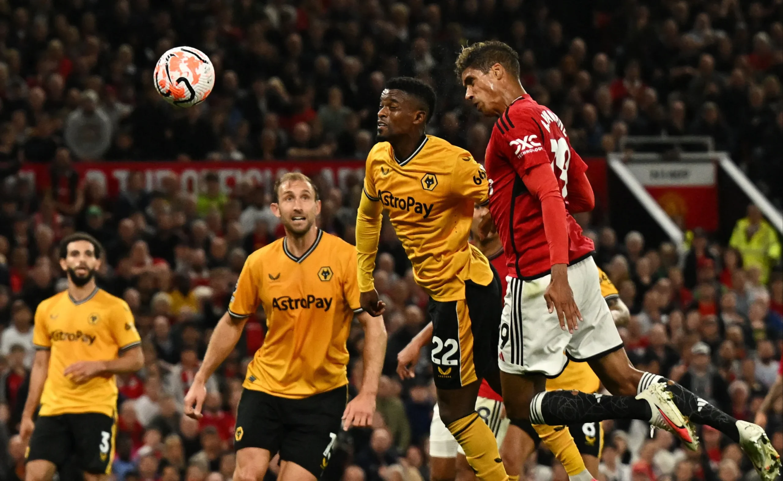 Manchester United: Riscatto o Rovina? La Sfida Cruciale contro il Wolverhampton!