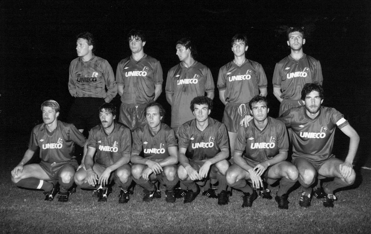 Marco Cacciatori: Il Calciatore che Sta Conquistando l'Italia!