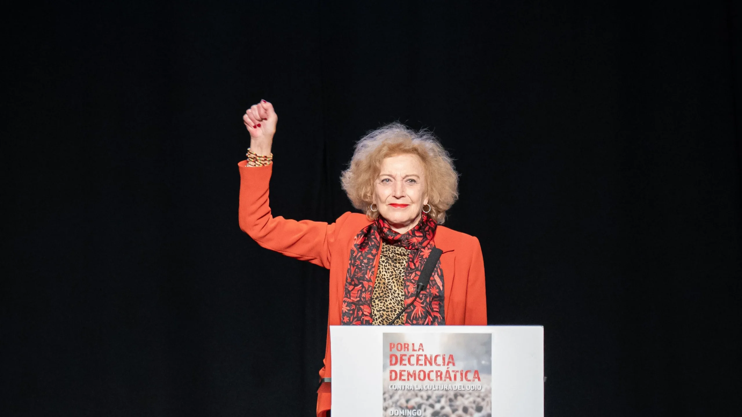 Marisa Paredes: Il Ritorno della Diva che Sta Conquistando l'Italia!