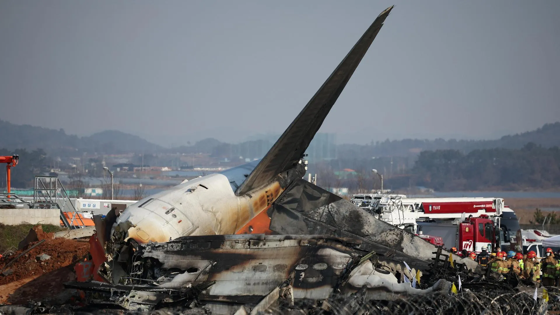 Tragedia in Corea del Sud: Aereo in Fiamme, Almeno 96 Morti!