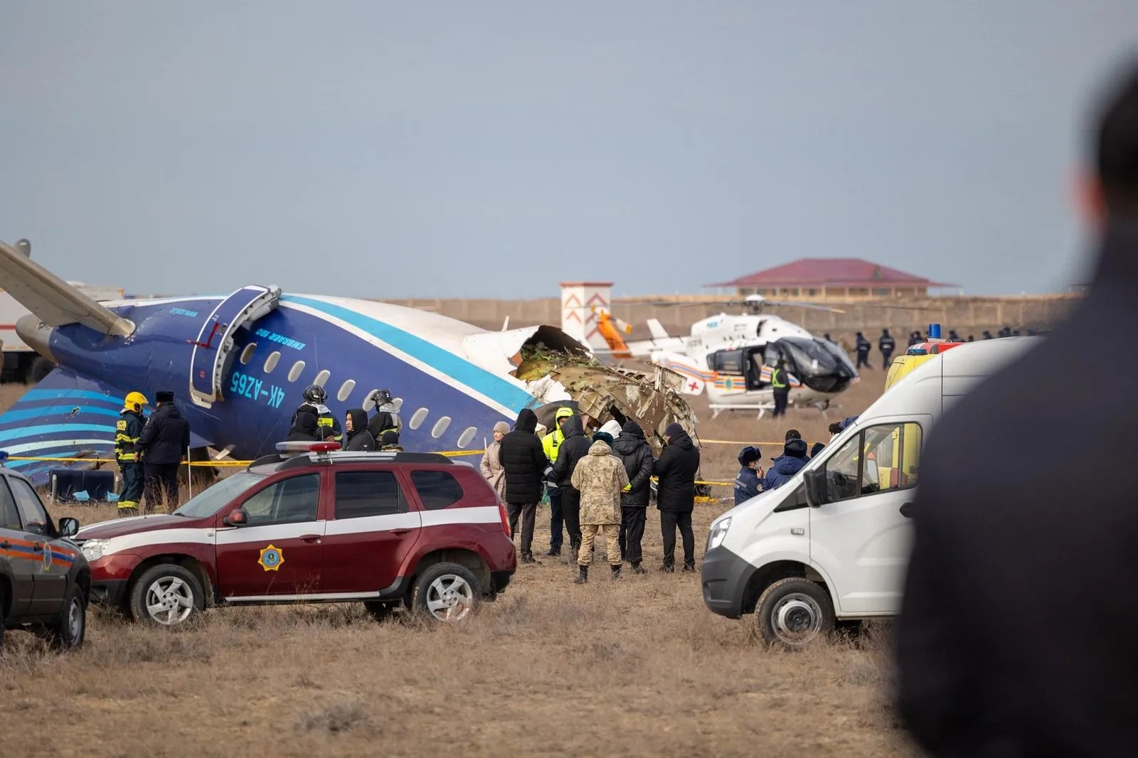 Tragedia in Kazakistan: Aereo abbattuto, mistero e vittime!