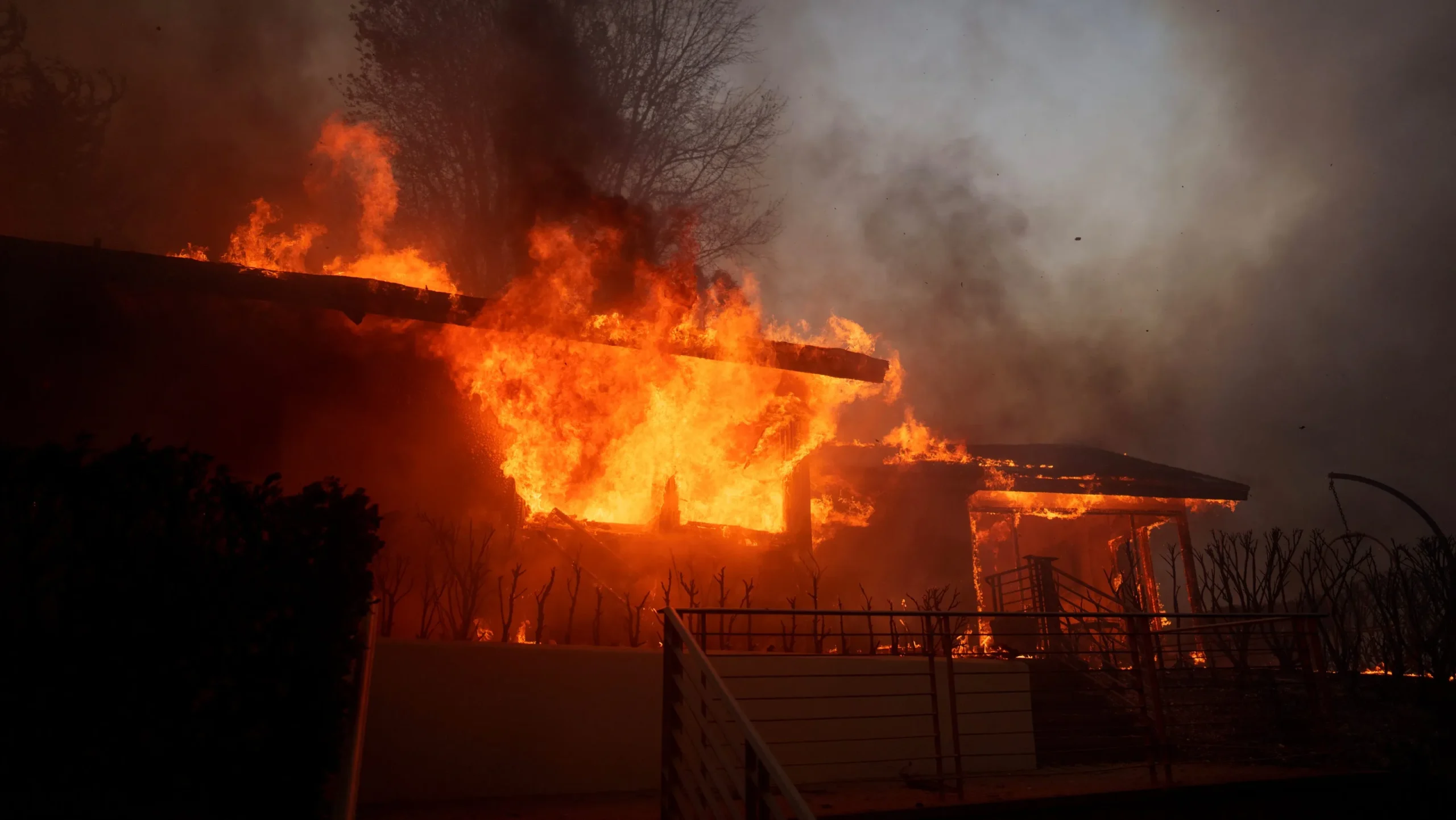 Fiamme Infernali: Los Angeles in Fuga, Evacuazioni di Massa!