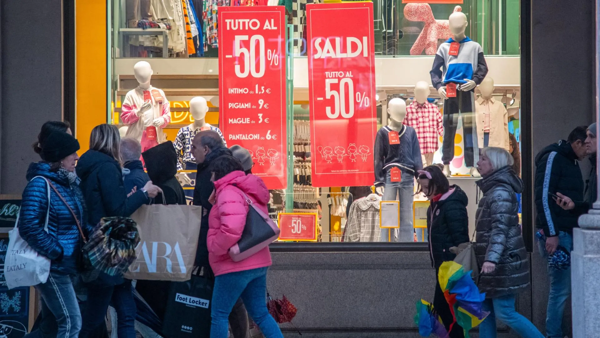 Non Crederai ai Prezzi: I Saldi Incredibili che Stanno Rivoluzionando l'Italia!