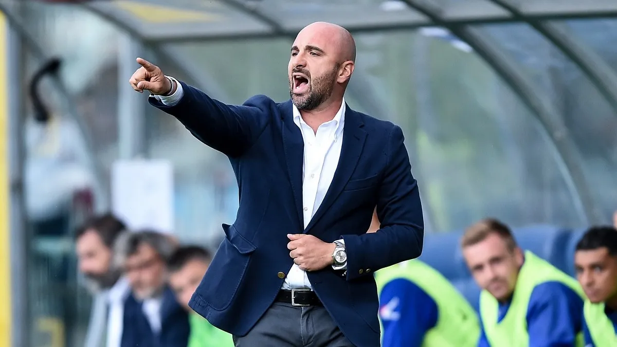 Pro Vercelli vs Lumezzane: La Sfida Che Sta Accendendo l'Italia!