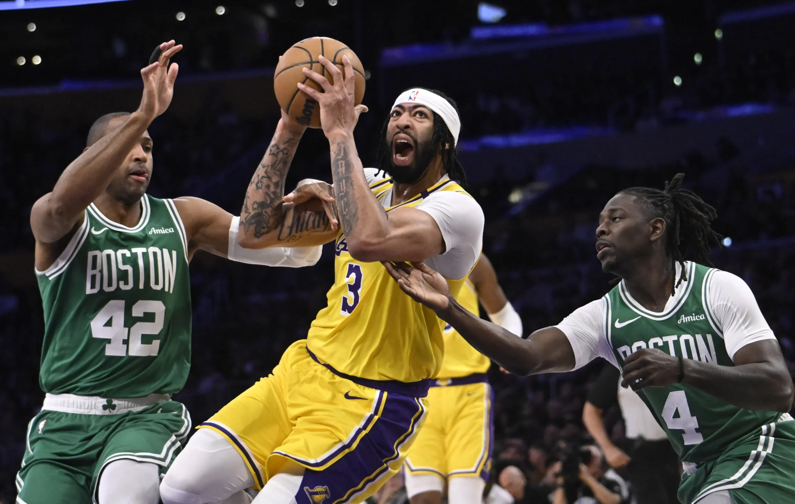 Rivincita Epica: Lakers Dominano i Celtics in una Notte da Ricordare!