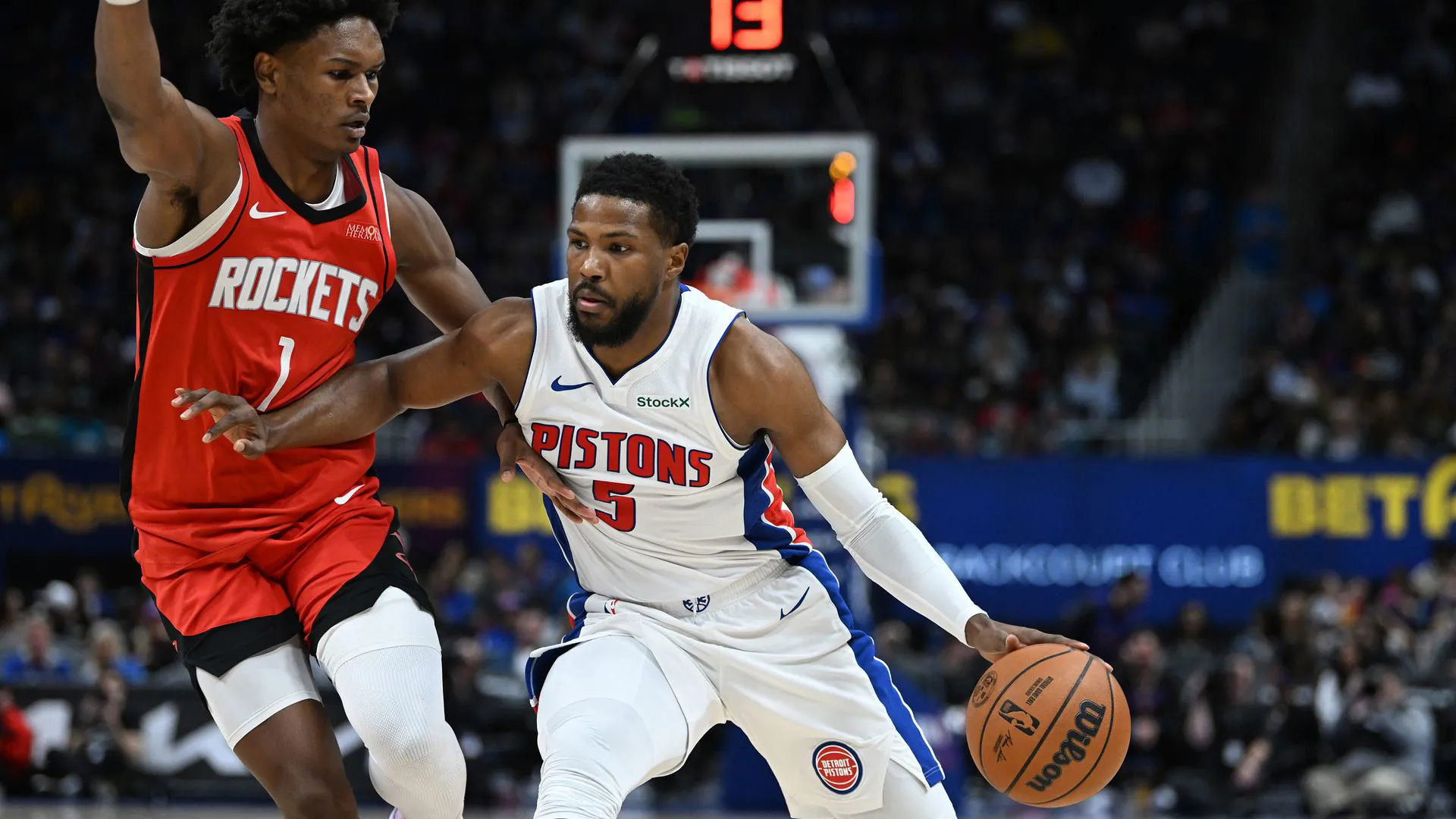 Rockets vs Pistons: La Sfida che Sta Infuocando l'Italia!