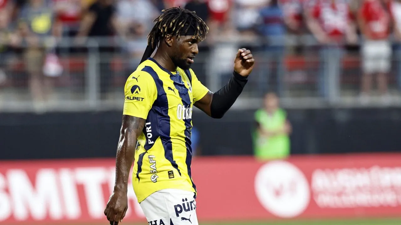 Saint Maximin: Il Fenomeno che Sta Conquistando l'Italia!