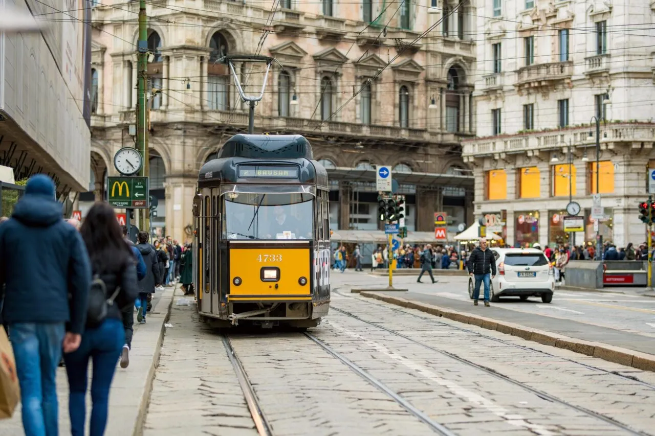 Scopri il Segreto degli ATM di Milano: Cosa Nessuno Ti Ha Mai Raccontato!