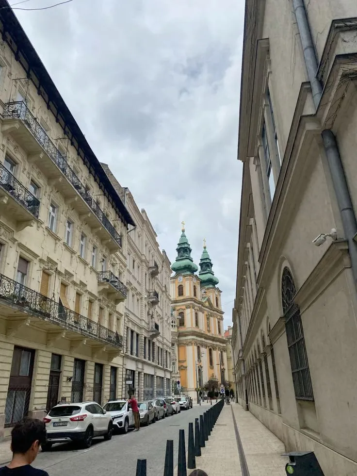 Scopri perché Budapest sta conquistando l'Italia: il segreto svelato!