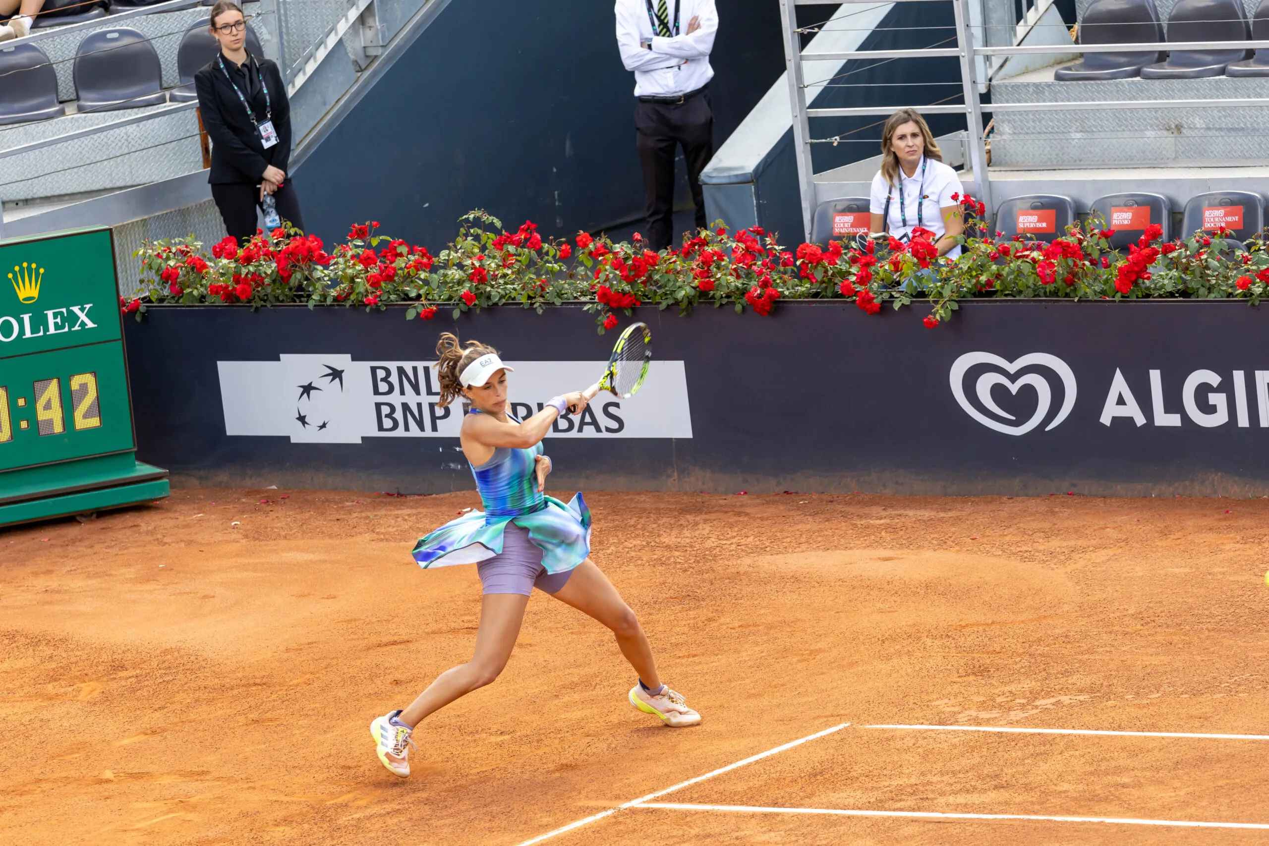 Bronzetti: Il Fenomeno Inaspettato che Sta Conquistando l'Italia!