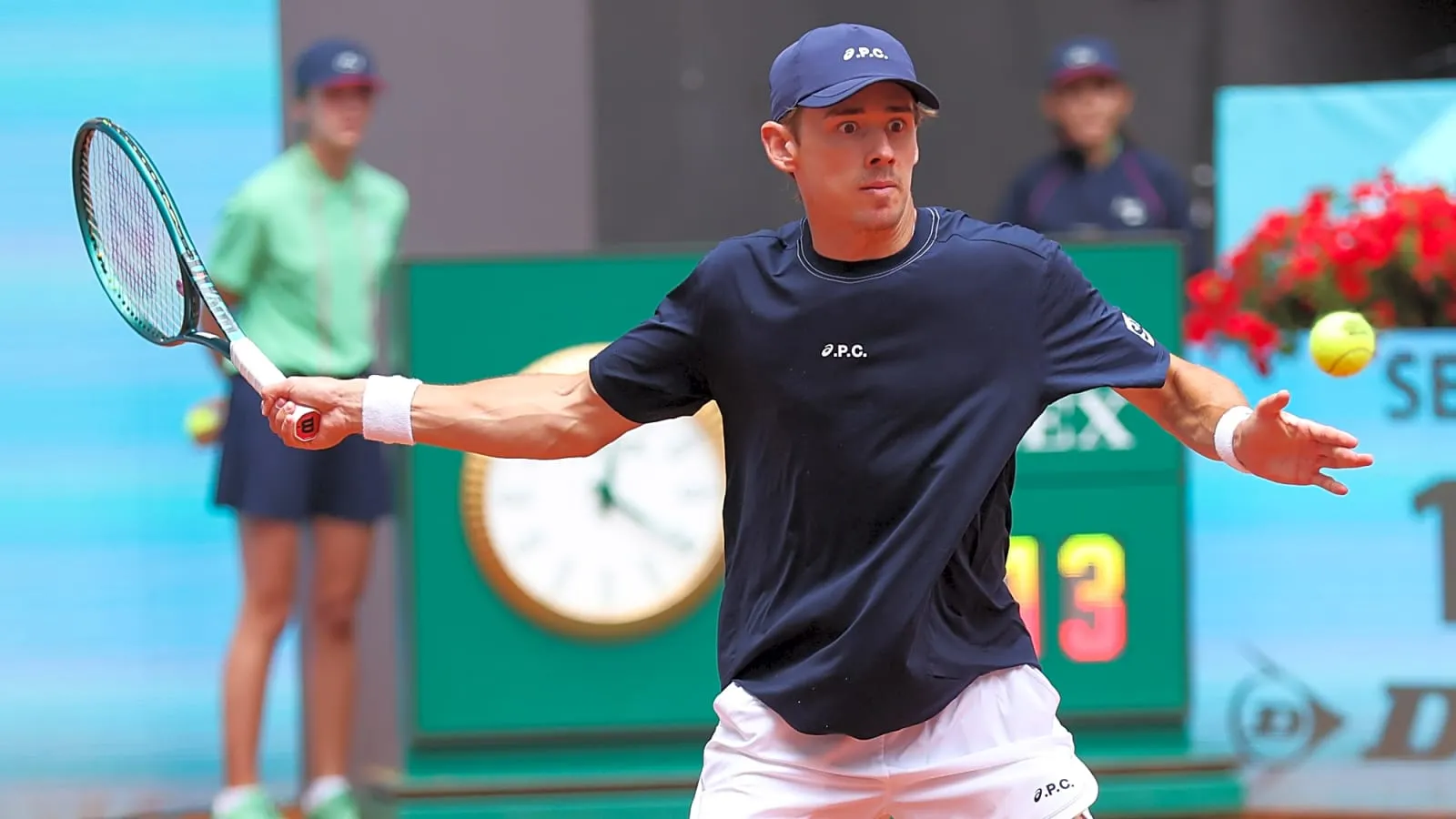 De Minaur: Il Fenomeno del Tennis che Sta Conquistando l'Italia!
