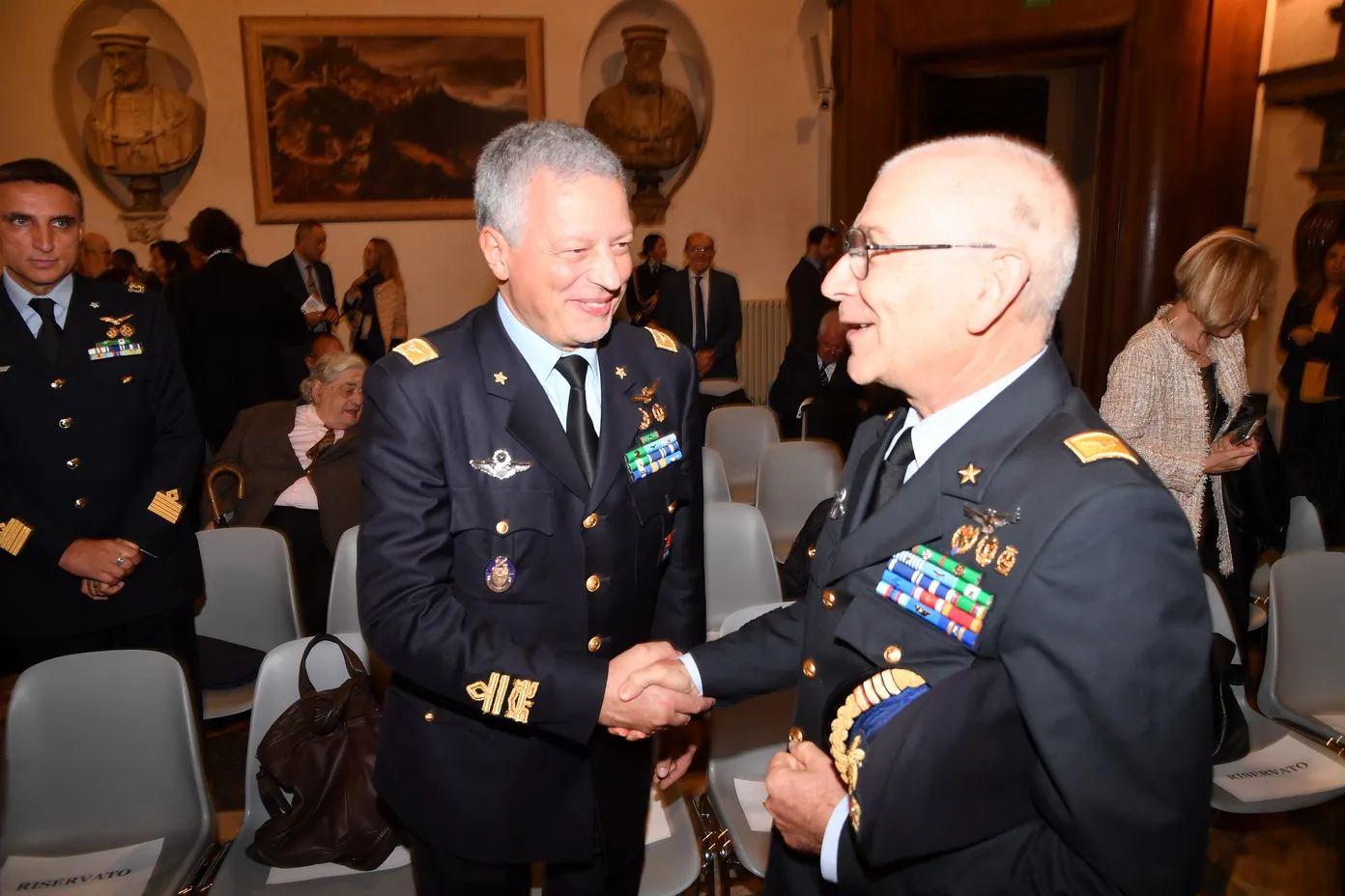 Il Generale Conserva: La Nuova Era dell'Aeronautica Militare Italiana!