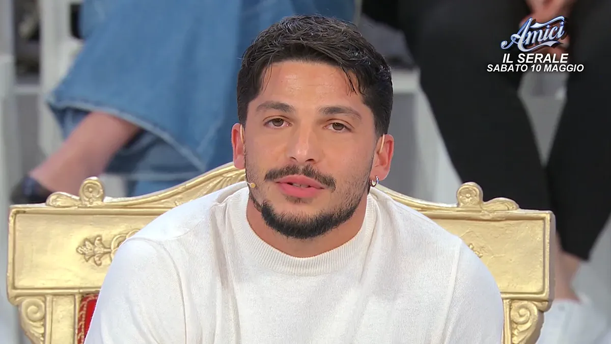 Lorenzo Ballerino: Il Nuovo Fenomeno di Amici che Sta Conquistando l'Italia!