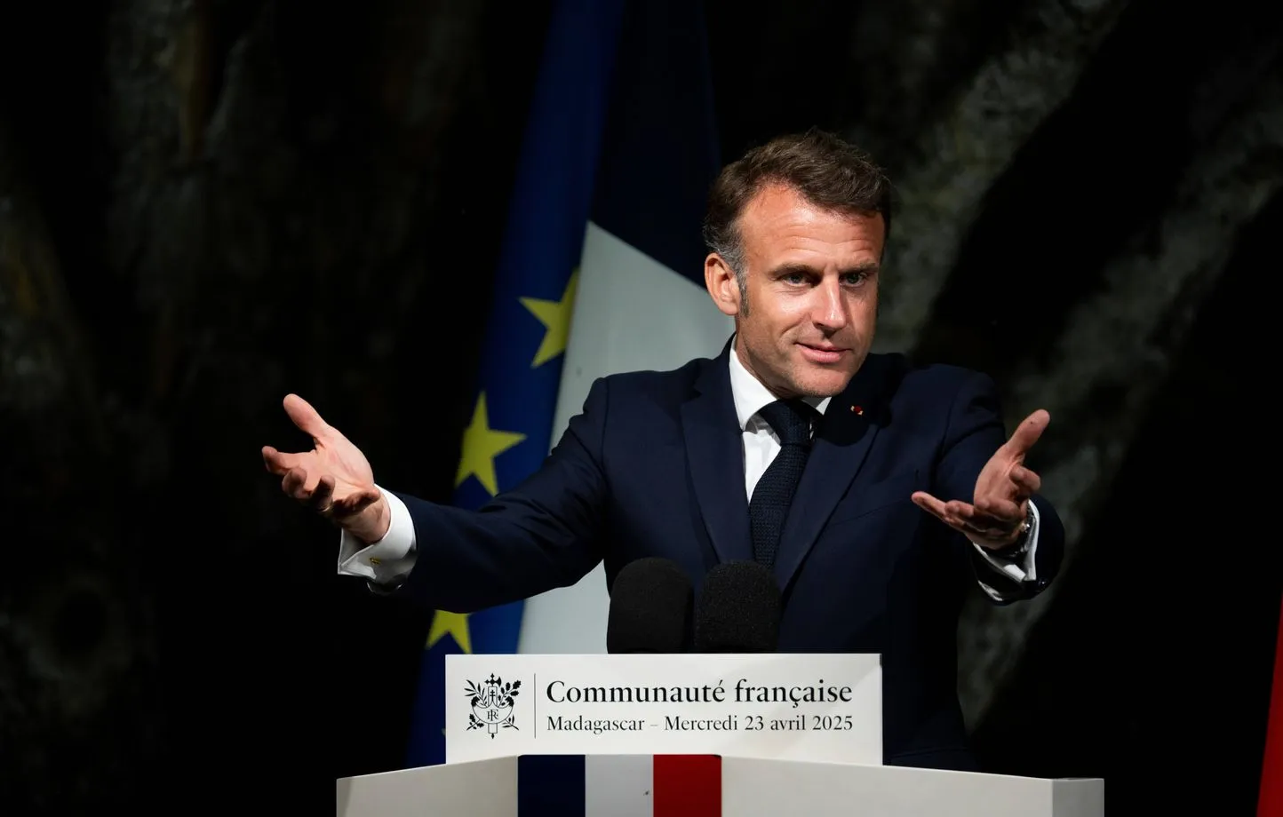 Macron lancia la sfida: Italia in allerta per la fuga dei cervelli!