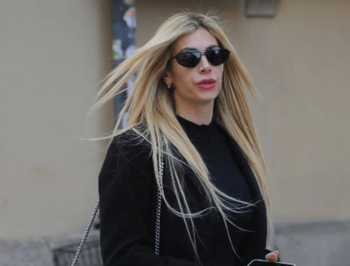 Paola Caruso in Rivolta: "Denuncerò le Fake News sul Mio Bambino!"