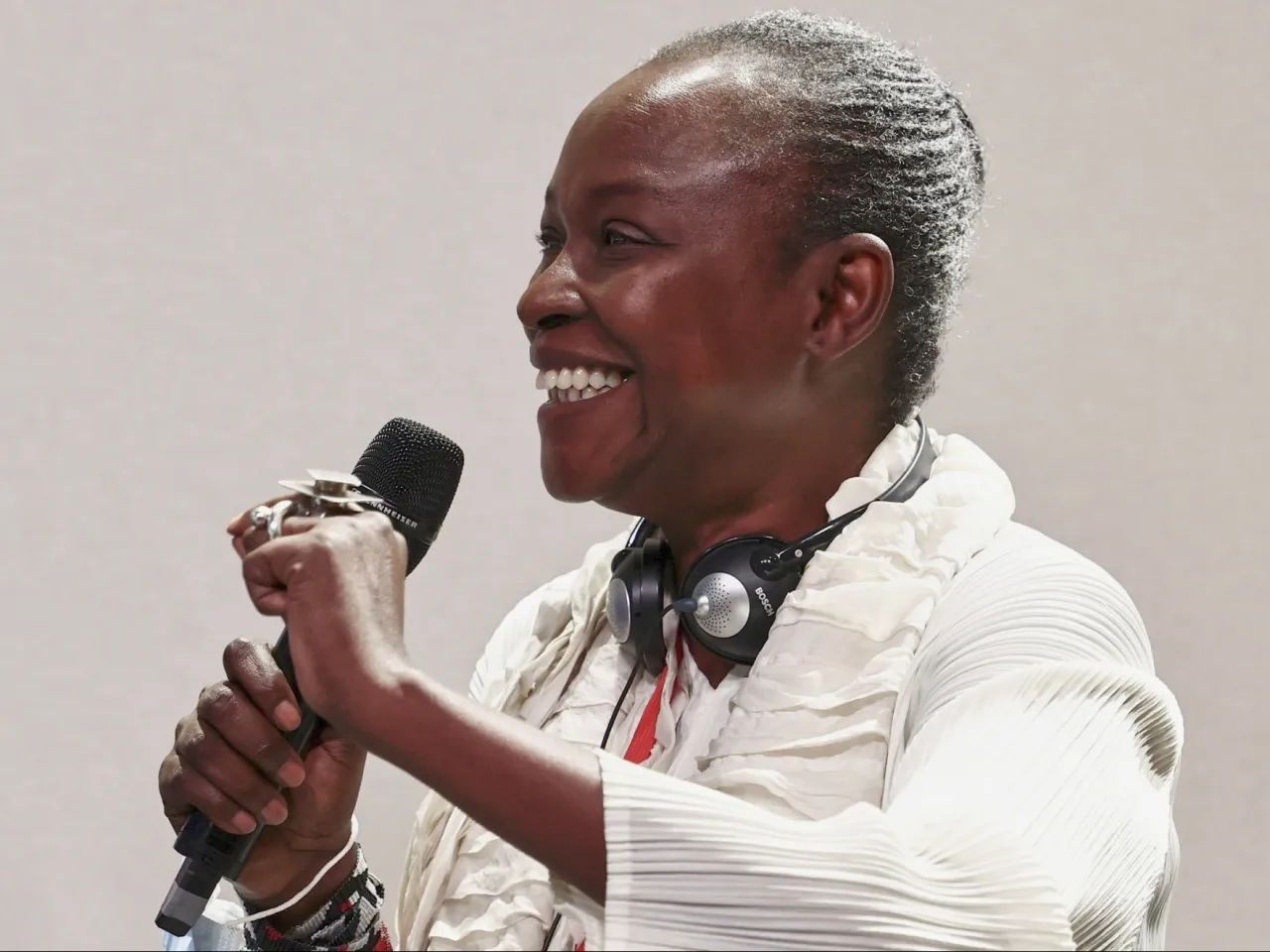Tragedia nel mondo dell'arte: Koyo Kouoh, la pioniera della Biennale, ci lascia a soli 57 anni
